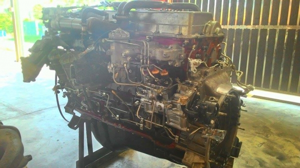 ขายเครื่องยนต์Hino Mega E13C Euro4 series500  430HP พร้อมกล่องควบคุม สายวายด์ คันเร่งครบ