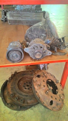 ขายเครื่องยนต์Hino Mega E13C Euro4 series500  430HP พร้อมกล่องควบคุม สายวายด์ คันเร่งครบ