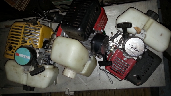 ขายเครื่องประมาณ 5แรง 3ตัว 3,000 .บาท ของสภาพใหม่