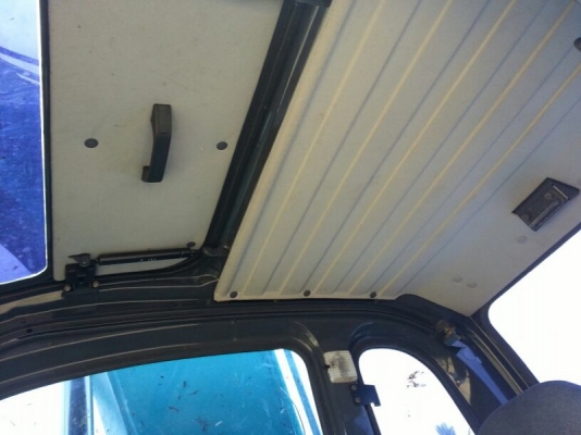 รถแบคโฮ KOBELCO SK - 140 ( รถทำงาน 6,xxx ชม. ) , ( มีขาย 3 คัน. ) สนใจติดต่อ 081 - 6079515 รถแบคโฮ KOBELCO SK - 140 ( รถทำงาน 6,xxx ชม. ) , ( มีขาย 3 คัน. ) สนใจติดต่อ 081 - 6079515