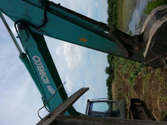 รถแบคโฮ KOBELCO SK200 / YN - 10 ( รถทำงาน 13,xxx ชม. ) , ( มีขาย 3 คัน. ) สนใจติดต่อ 081 - 6079515 รถแบคโฮ KOBELCO SK200 / YN - 10 ( รถทำงาน 13,xxx ชม. ) , ( มีขาย 3 คัน. ) สนใจติดต่อ 081 - 6079515