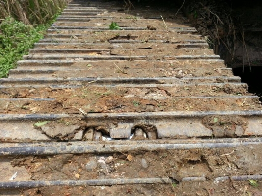 รถแบคโฮ KOBELCO SK200 / YN - 10 ( รถทำงาน 13,xxx ชม. ) , ( มีขาย 3 คัน. ) สนใจติดต่อ 081 - 6079515 รถแบคโฮ KOBELCO SK200 / YN - 10 ( รถทำงาน 13,xxx ชม. ) , ( มีขาย 3 คัน. ) สนใจติดต่อ 081 - 6079515