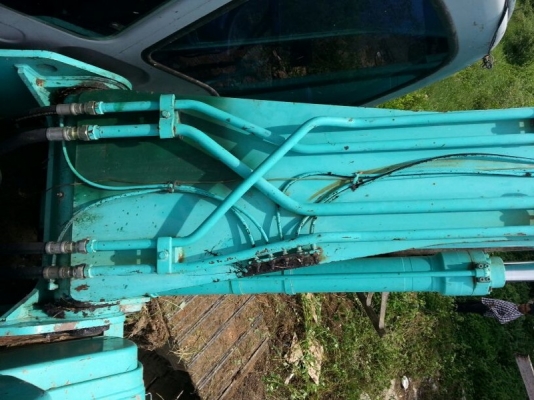 รถแบคโฮ KOBELCO SK200 / YN - 10 ( รถทำงาน 13,xxx ชม. ) , ( มีขาย 3 คัน. ) สนใจติดต่อ 081 - 6079515 รถแบคโฮ KOBELCO SK200 / YN - 10 ( รถทำงาน 13,xxx ชม. ) , ( มีขาย 3 คัน. ) สนใจติดต่อ 081 - 6079515