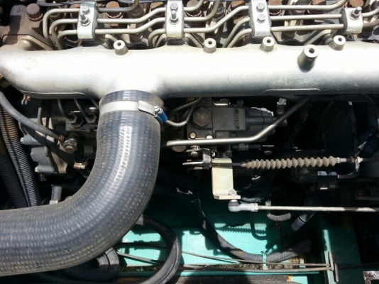 รถแบคโฮ KOBELCO SK200 / YN - 10 ( รถทำงาน 13,xxx ชม. ) , ( มีขาย 3 คัน. ) สนใจติดต่อ 081 - 6079515 รถแบคโฮ KOBELCO SK200 / YN - 10 ( รถทำงาน 13,xxx ชม. ) , ( มีขาย 3 คัน. ) สนใจติดต่อ 081 - 6079515