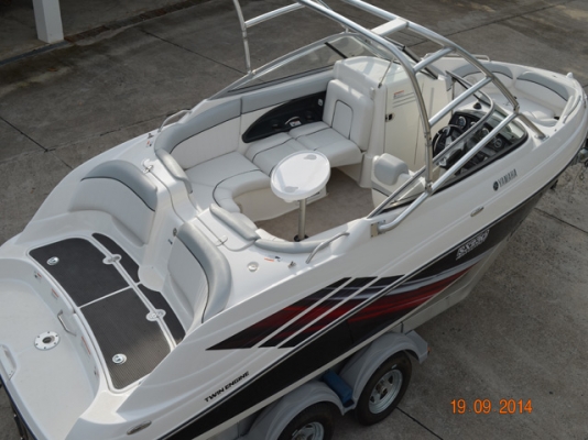 Yamaha SX230 Jet Boat High Output, 2 x 160 HP(320hp), 2008