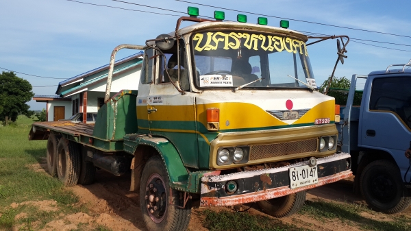 ขายด่วนสิบล้อเพลาเดียว เทรนเลอร์บรรทุกแบ็คโฮ200-320สบายราคาไม่แพงโทร0843923995