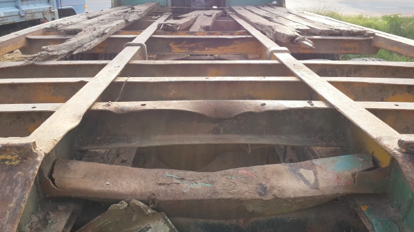 ขายด่วนสิบล้อเพลาเดียว เทรนเลอร์บรรทุกแบ็คโฮ200-320สบายราคาไม่แพงโทร0843923995