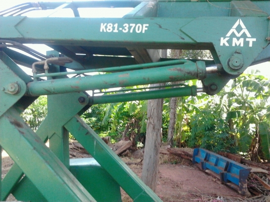 ขายคีบอ้อย KMT สภาพใหม่มาก ถอดออกจาก6600 คีบได้ปีเดียว