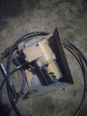 ขายด่วนมอเตอร์คัชเร่ง CAT 320 ครับ