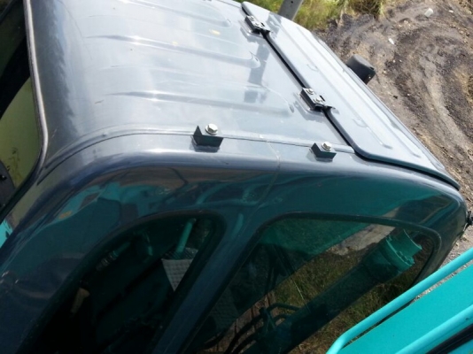 รถแบคโฮ KOBELCO SK - 140 ( รถทำงาน 1,9xx ชม. ) , ( มีขาย 3 คัน. ) สนใจติดต่อ 081 - 6079515 รถแบคโฮ KOBELCO SK - 140 ( รถทำงาน 1,9xx ชม. ) , ( มีขาย 3 คัน. ) สนใจติดต่อ 081 - 6079515