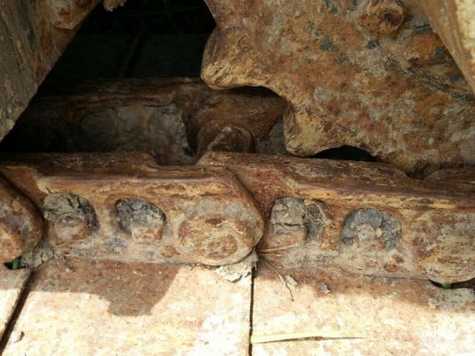 รถแบคโฮ KOBELCO SK - 140 ( รถทำงาน 1,9xx ชม. ) , ( มีขาย 3 คัน. ) สนใจติดต่อ 081 - 6079515 รถแบคโฮ KOBELCO SK - 140 ( รถทำงาน 1,9xx ชม. ) , ( มีขาย 3 คัน. ) สนใจติดต่อ 081 - 6079515