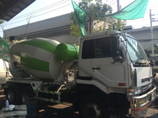 ขายรถปูน Nissan หัว Bigtham 10ล้อพร้อมทะเบียน โม่6คิว