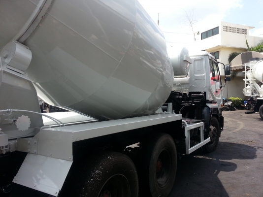 ขายรถปูน Nissan รุ่น Bigtham 10ล้อพร้อมทะเบียน