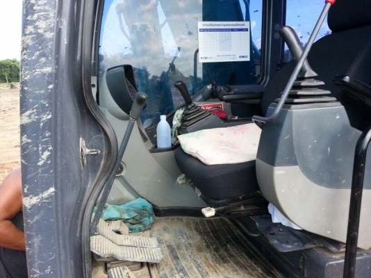 รถแบคโฮ KOBELCO SK - 140 ( รถทำงาน 5,4xx ชม. ) , ( มีขาย 3 คัน. ) สนใจติดต่อ 081 - 6079515 รถแบคโฮ KOBELCO SK - 140 ( รถทำงาน 5,4xx ชม. ) , ( มีขาย 3 คัน. ) สนใจติดต่อ 081 - 6079515