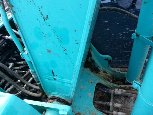 รถแบคโฮ KOBELCO SK - 140 ( รถทำงาน 5,4xx ชม. ) , ( มีขาย 3 คัน. ) สนใจติดต่อ 081 - 6079515 รถแบคโฮ KOBELCO SK - 140 ( รถทำงาน 5,4xx ชม. ) , ( มีขาย 3 คัน. ) สนใจติดต่อ 081 - 6079515