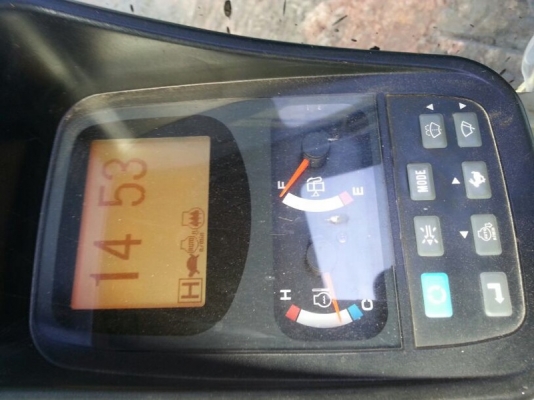 รถแบคโฮ KOBELCO SK - 140 ( รถทำงาน 5,4xx ชม. ) , ( มีขาย 3 คัน. ) สนใจติดต่อ 081 - 6079515 รถแบคโฮ KOBELCO SK - 140 ( รถทำงาน 5,4xx ชม. ) , ( มีขาย 3 คัน. ) สนใจติดต่อ 081 - 6079515