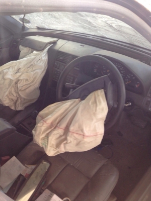 ซากเบนซ์ C 220 ปี 95 สีน้ำเงิน โอนลอย ภาษีไม่ขาด ซากเบนซ์ C 220 ปี 95 สีน้ำเงิน โอนลอย ภาษีไม่ขาด