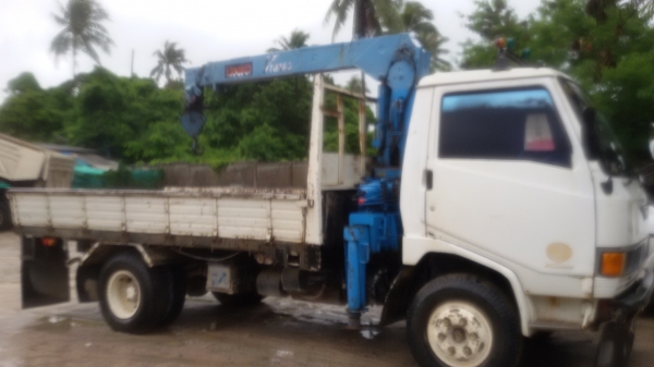 ็HINO FB112   ขายไป จ.สงขลา เรียบร้อยแล้วคะ