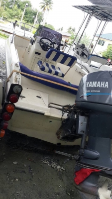 ขายด่วน เรือเร็ว 15.6 ฟุต ขายด่วน เรือเร็ว 15.6 ฟุต