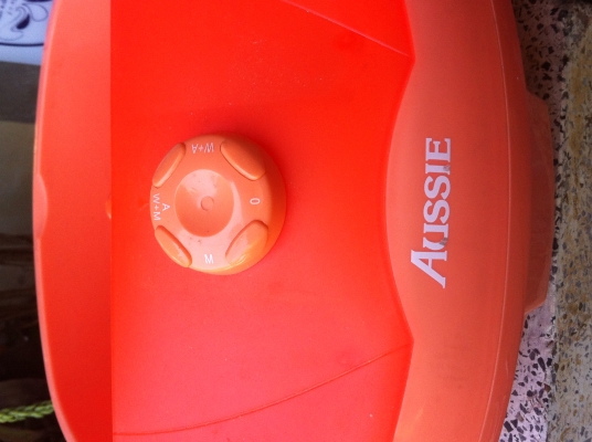 เครื่องทำสปาเท้า Aussie เป็นการช่วยผ่อนคลายเท้าด้วยการทำสปามีการสั่นและ มีฟองอากาศช่วยการนวด เครื่องทำสปาเท้า Aussie เป็นการช่วยผ่อนคลายเท้าด้วยการทำสปามีการสั่นและ มีฟองอากาศช่วยการนวด