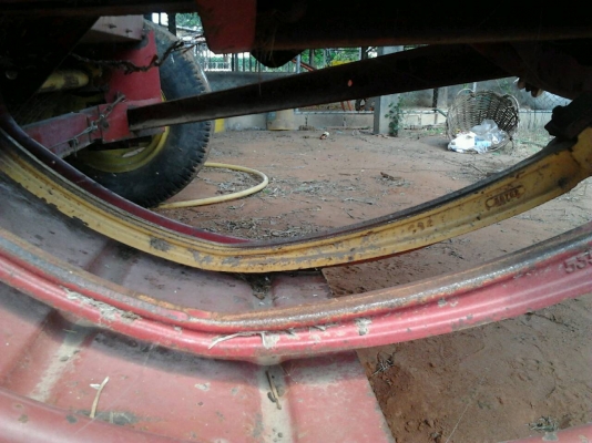 ขายเครื่องอัดฟาง NEW HOLLAND 276