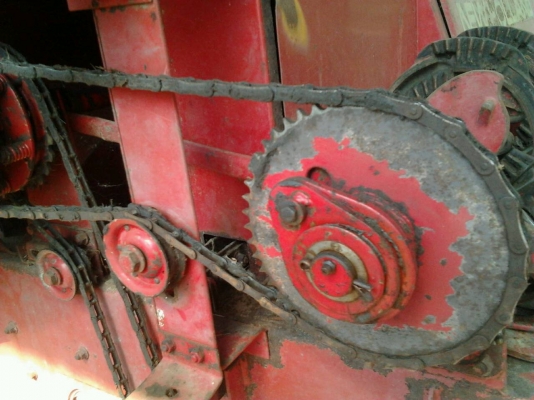 ขายเครื่องอัดฟาง NEW HOLLAND 276