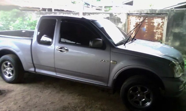 isuzu Dmax 2003 3000cc.