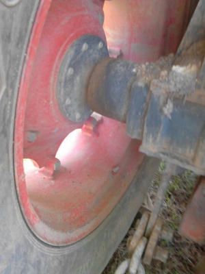 รถไถ KUBOTA   9540.  ปี 54   สนใจติดต่อ 081 - 6079515