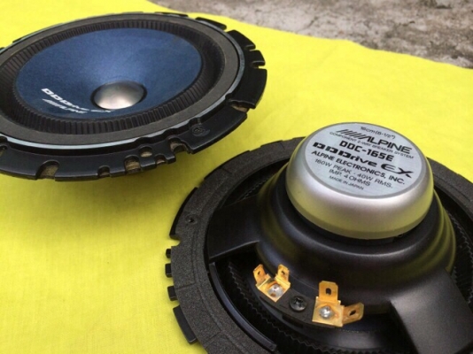 ลำโพง Alpine ตระกูล DDDrive EX รุ่น DDC-165E ลำโพงขนาดเสียงกลาง ขนาด 6" กรวยกระดาษ แม่เหล็กเหลว 160/40 วัตต์ Made in Japan แท้ ลำโพง Alpine ตระกูล DDDrive EX รุ่น DDC-165E ลำโพงขนาดเสียงกลาง ขนาด 6" กรวยกระดาษ แม่เหล็กเหลว 160/40 วัตต์ Made in Japan แท้