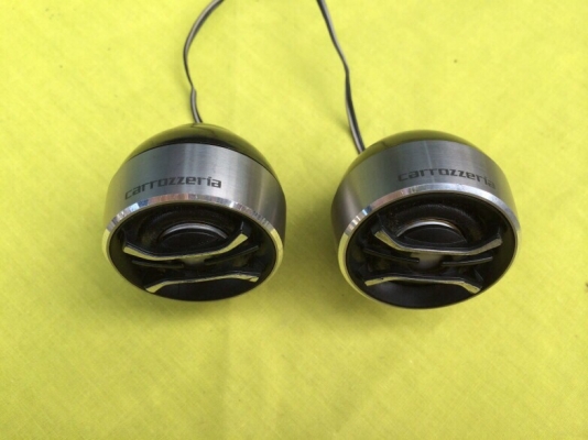 ทวิตเตอร์ Pioneer Carrozzeria หูตั้ง สวยงาม คู่ละ 900 บาท ทวิตเตอร์ Pioneer Carrozzeria หูตั้ง สวยงาม คู่ละ 900 บาท