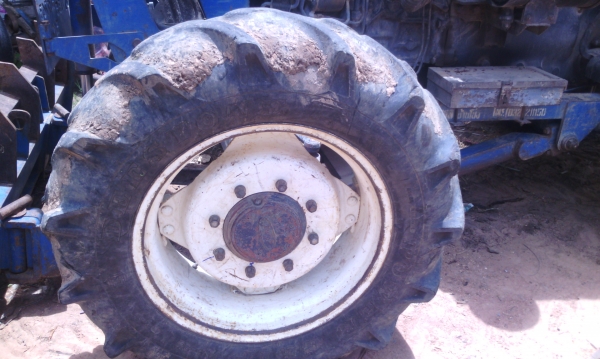 ขายรถไถ FORD 7610s 2เพลา มีเอกสาร