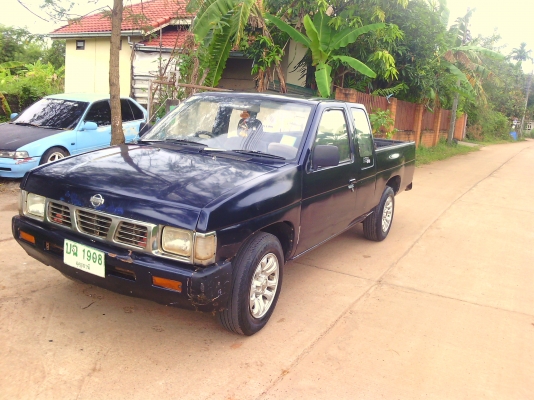 ขายนิสสันบิ๊กเอ็มแคป ปี38 เครื่อง2.5 แอร์เย็น ล้อแมก แมคลายเนอ ภาษีไม่ขาด