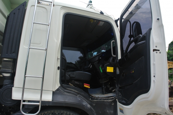 HINO  มือหนึ่งออกห้าง สวยสดๆค่ะ  ยอดจัดไฟแนนซ์ได้ 1,200,000  บาท