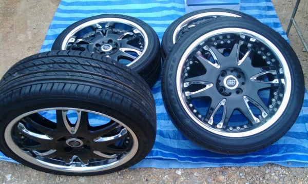 ขายเเม๊กพร้อมยาง 205/45/17 ยางปี 2012