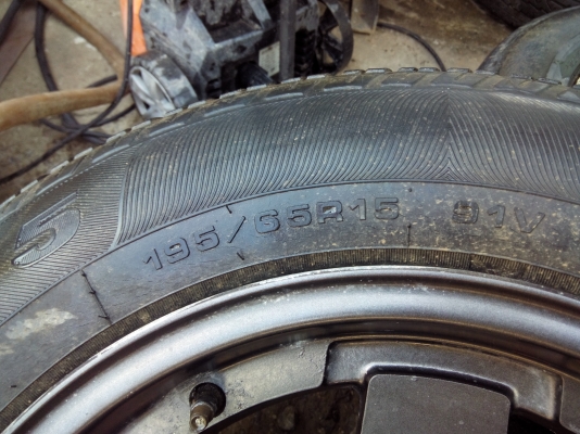 ขายล้อแม็็กเอ็นไกขอบ15" อ๊อฟยื่นๆ 5รู114.3 มี4วง