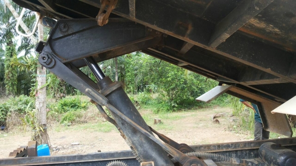 HINO FC  ขายเงินสด 1,220,000 บาทค่ะ