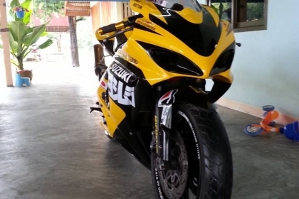 รับสั้งประกอบ รถบึ๊กไบค์ ตระกลู400ccทะเบียนแท้ ดัดแปลงแฟริ่ง ให้เหมือนตัว1000cc หรือสนาม