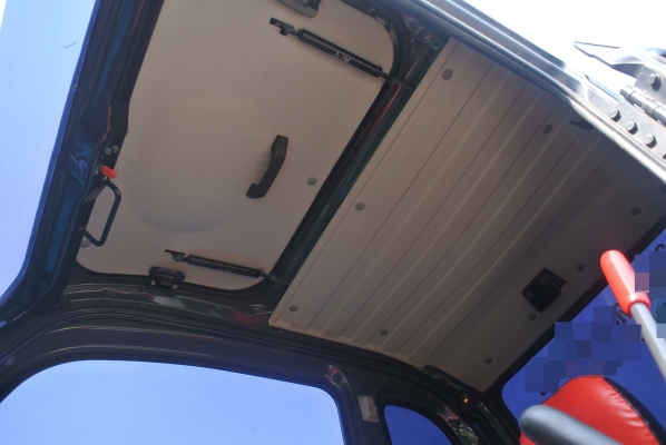 KOBELCO  มือหนึ่งออกห้าง ใช้งานน้อยมากค่ะ