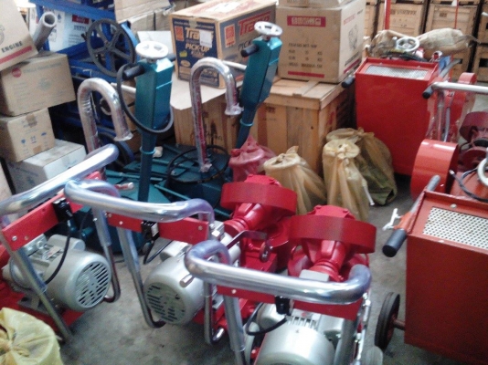 ขายราคาส่ง ขัดพื่น หินอ่อน ตัดถนน สอบถามราคากันได้ครับ นำไปจำหน่าย ราคาพิเศษ