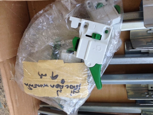 ขายอุปกรณ์ รางลิ้นชักเฟอร์นิเจอร์พร้อมเดือยล๊อค ขายเหมา 5,000 บาท