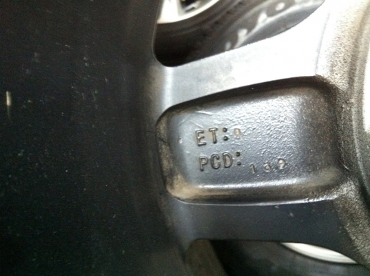 ขายยาง FALKEN ZIEX ST/Z 265 70 r16 +แม็ก Bredley 16x8 ET-0 สวยยกชุด