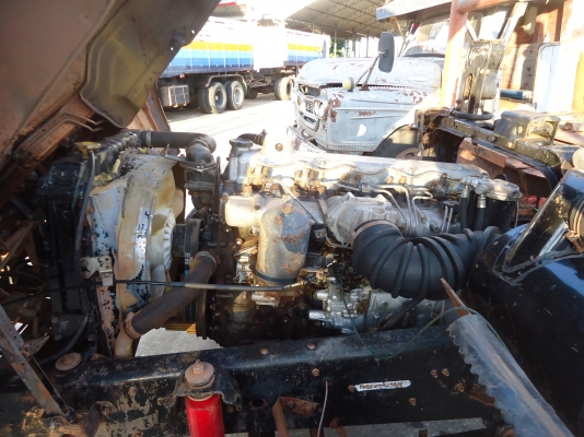 ขายสิบล้อหลงMAเครือง195แรงม้าเทนเลอร์ลากแบคโฮPC200