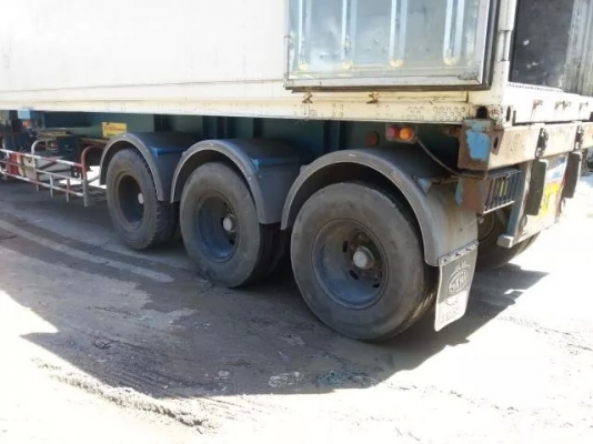 ขายหัวลากสแกนเนีย360แรงม้า เพลาเดียว รถห้างป้ายแดง จดปลายปี45 เจ้าของขับเองไม่เคยจ้างคนขับ หางรุ่งเจริญ จดปี50  3เพลายกล้อ เครื่องไปเดนโย่25kva  ตู้เย็นแครเรีย ติดต่อเจ้าของโดยตรง ไม่ผ่านนายหน้าครับ เอกสารพร้อมโอน 081-1114707 ป๋าเกษม