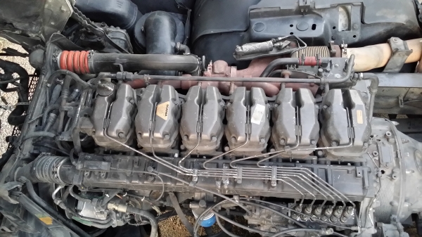 ขายหัวลากสแกนเนีย360แรงม้า เพลาเดียว รถห้างป้ายแดง จดปลายปี45 เจ้าของขับเองไม่เคยจ้างคนขับ หางรุ่งเจริญ จดปี50  3เพลายกล้อ เครื่องไปเดนโย่25kva  ตู้เย็นแครเรีย ติดต่อเจ้าของโดยตรง ไม่ผ่านนายหน้าครับ เอกสารพร้อมโอน 081-1114707 ป๋าเกษม