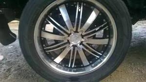 ล้อเลนโซ20พร้อมซันนีปี10สภาพพร้อมใช้งานได้ดีอยู่ของลูกค้าที่หลังสวนฝากบอกขายต่อ