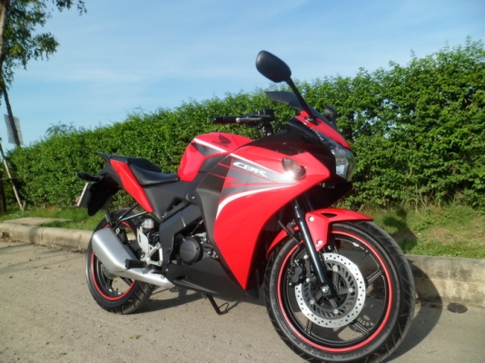 ขาย CBR150i หัวฉีดปี2014 หล่อๆ