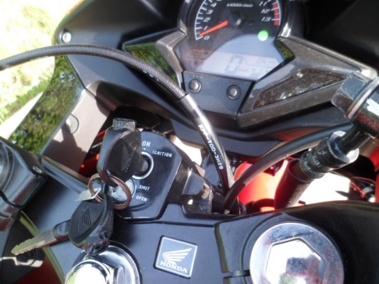 ขาย CBR150i หัวฉีดปี2014 หล่อๆ