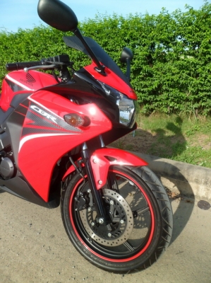 ขาย CBR150i หัวฉีดปี2014 หล่อๆ