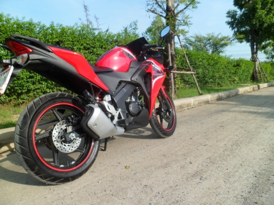 ขาย CBR150i หัวฉีดปี2014 หล่อๆ