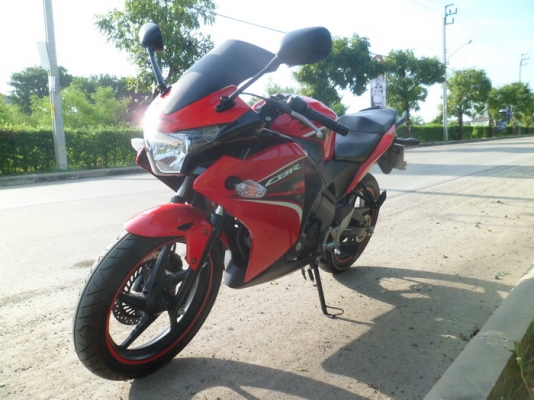 ขาย CBR150i หัวฉีดปี2014 หล่อๆ